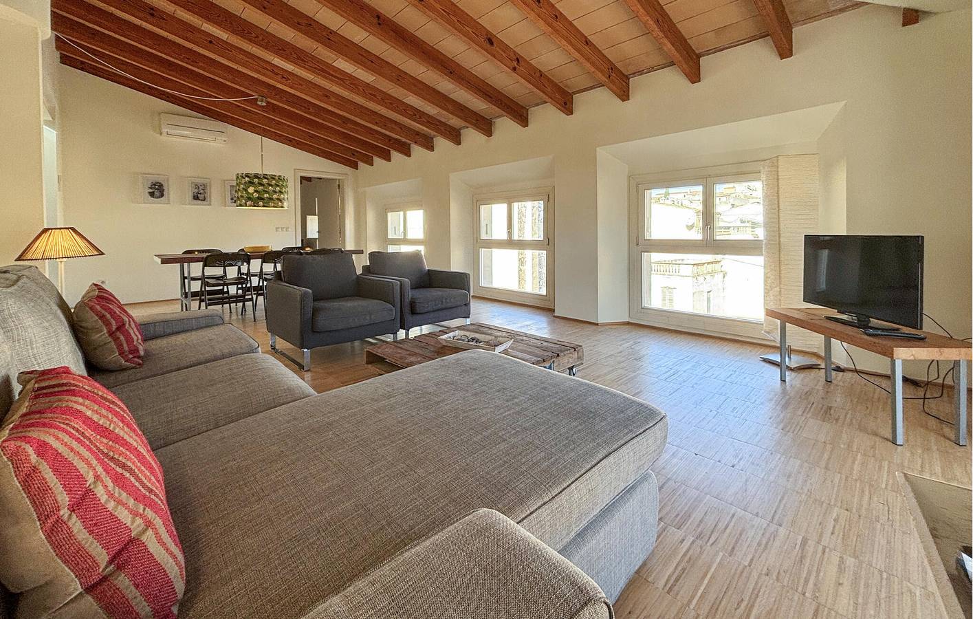 Encantador apartamento de 155 m², a 2,5 km de la playa de Na Ferradura: wifi y aparcamiento incluidos in Capdepera, Mallorca Este