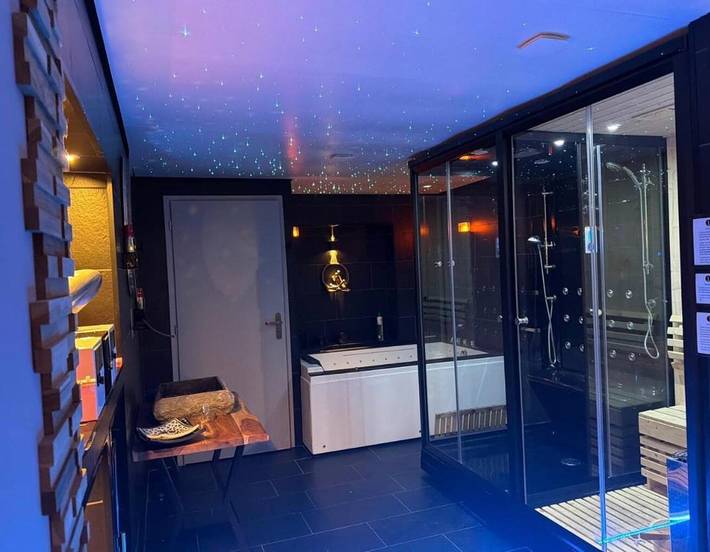 Apartamento de vacaciones para 2 personas, con jacuzzi y sauna - 1