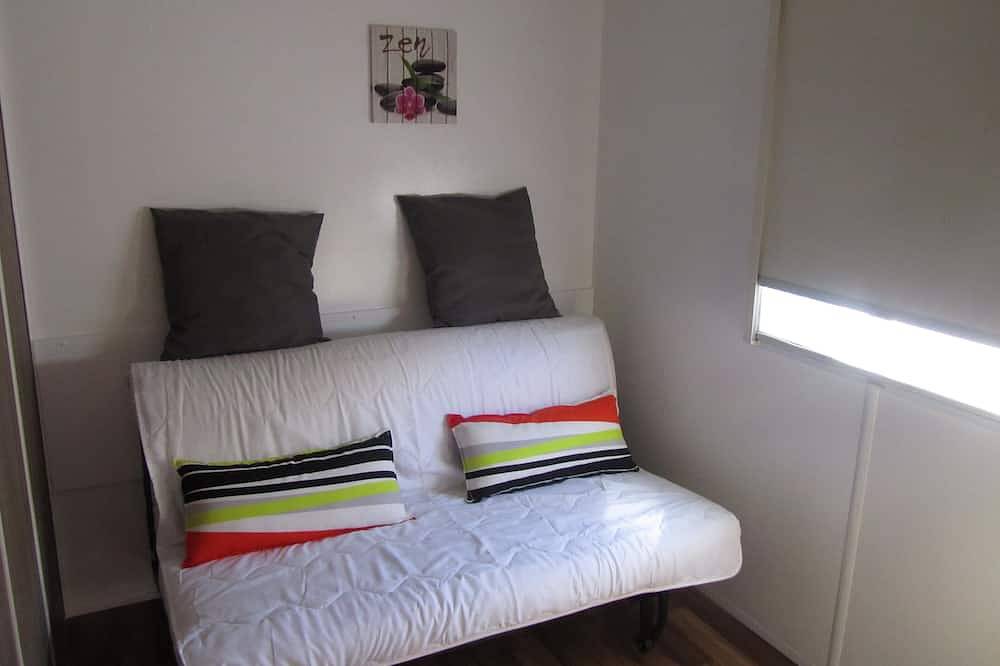 Lac des rêves Camping 4 étoiles 3Ch 2Sb  2Wc 5Vélos Clim 4  Ecran Plat Lave Ling in Lattes, Côte méditerranéenne (France)