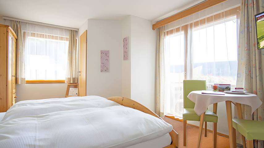 Ferienwohnung für 2 Personen, mit Balkon und Garten in Todtnau - 2