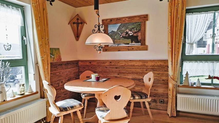 Ganze Wohnung, Ferienwohnung in Oberstaufen/Kalzhofen mit OberstaufenPLUS und Hunde erlaubt in Oberstaufen, Bayerisch Schwaben