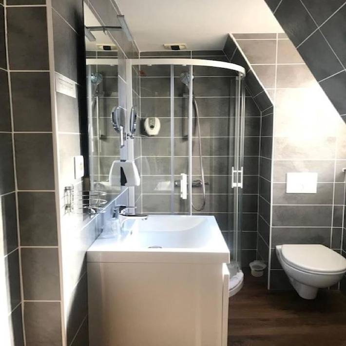 Hôtel pour 2 personnes, avec terrasse à Saint-Chély-d'Aubrac - 2