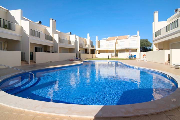 Casa de férias para 6 pessoas, com jardim em Ferreiras