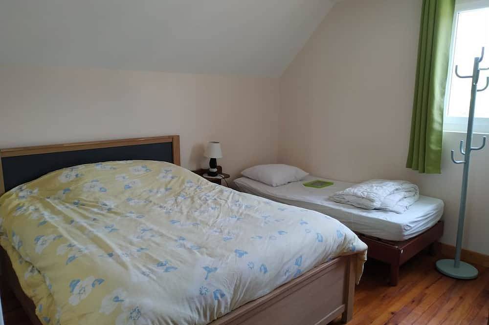3 Bedroom Private vacation home in Ver-sur-Mer in Ver-sur-Mer, Côte de Nacre