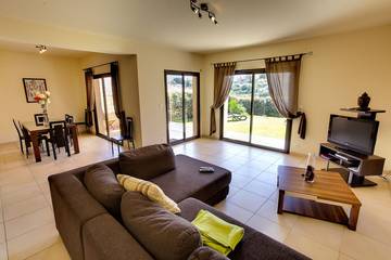 Villa pour 8 Personnes dans Sagone, Vico, Photo 3