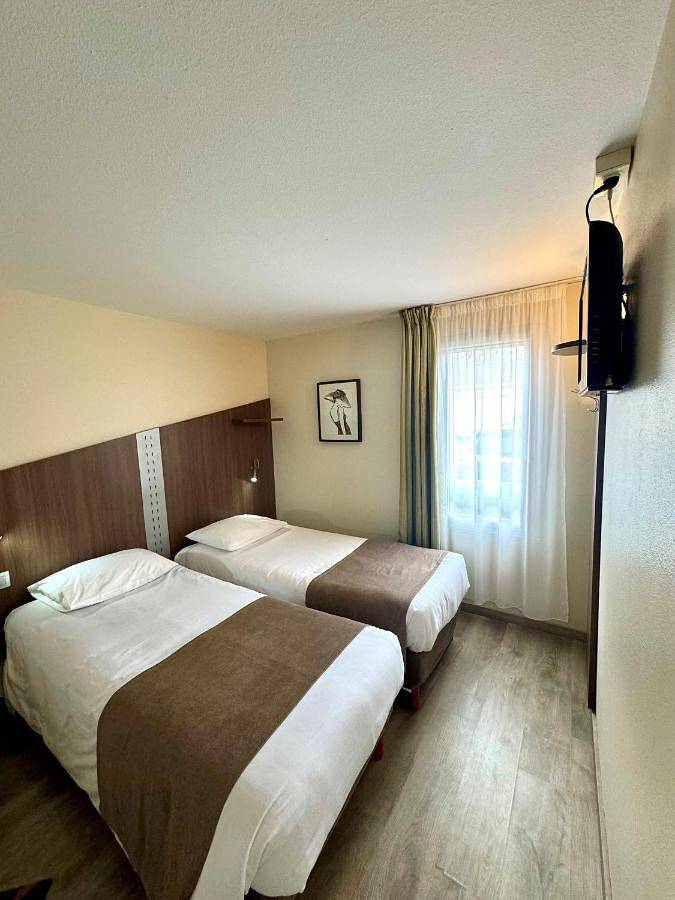 Hôtel pour 2 personnes, avec Terrasse et Jardin dans Aeroport Toulouse - Blagnac - 2