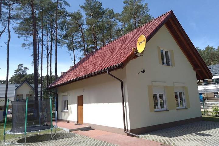 Dom dla 9 osób, z Taras i Ogród w Łukęcin