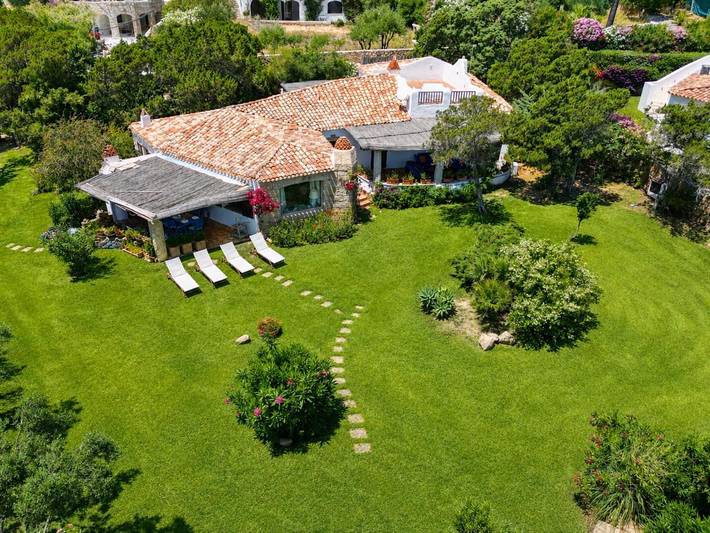 Villa pour 8 personnes, avec jardin et vue à Porto Cervo