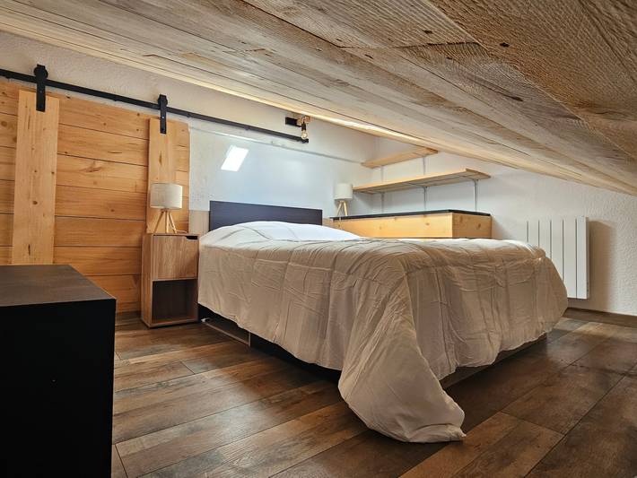 Appartement entier, Appartement 'Les Pins Cembro' avec vue sur la montagne et Wi-Fi in Isola 2000, Isola