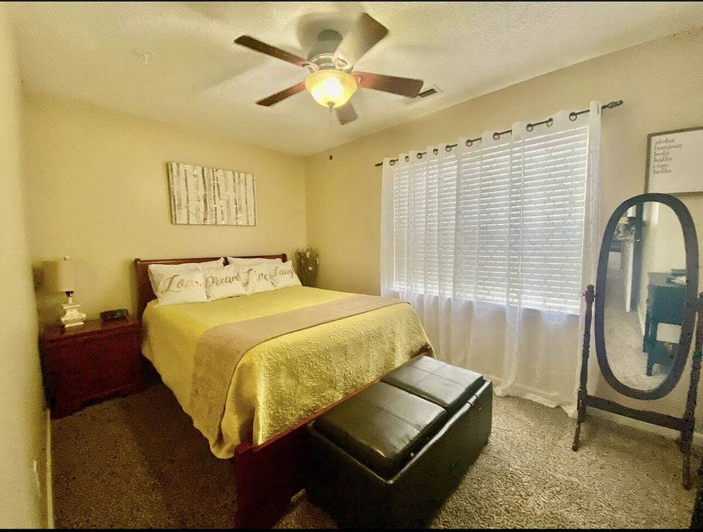 The Get-Away-Spot| Cozy & Spacious| Close to base in Jacksonville (NC), Camp Lejeune