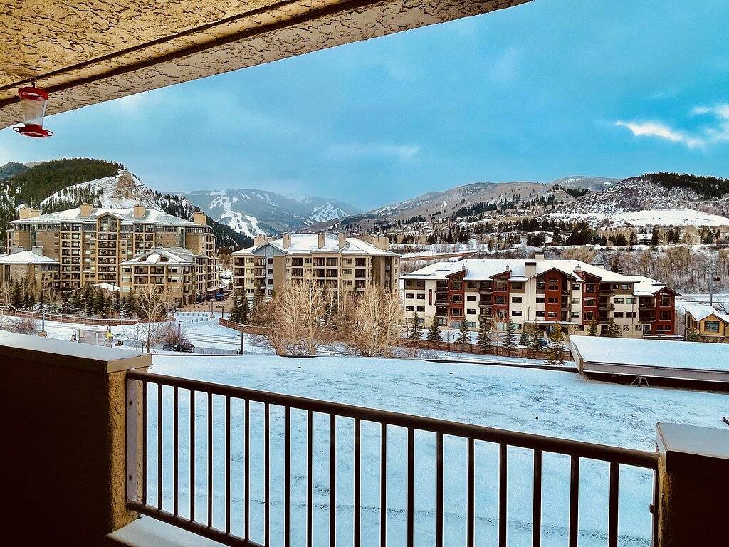 Ganze Wohnung, Luxury 2/2 condo faces Beaver Creek and is steps from Gondola in Avon, Beaver Creek