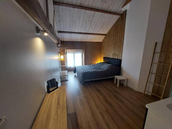 Location de vacances pour 23 personnes, avec piscine à Saint-Hilaire-le-Vouhis - 3