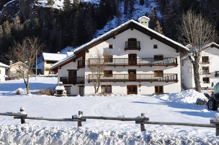 Gîte pour 4 personnes, avec vue et jardin, animaux acceptés dans Gressoney-Saint-Jean