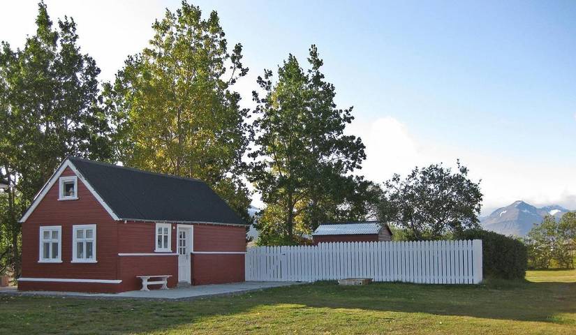 Vakantiehuis voor 3 personen, with sauna and tuin as well as whirlpool op IJsland