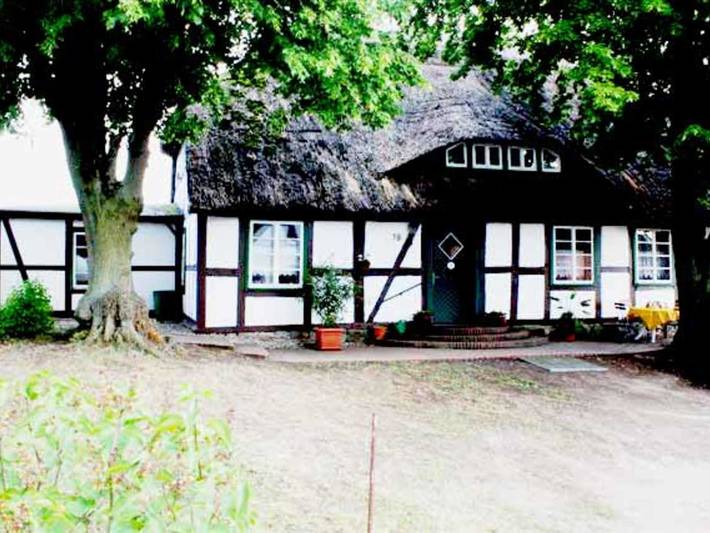 Bauernhof für 2 Personen, mit Garten, mit Haustier an der Müritz