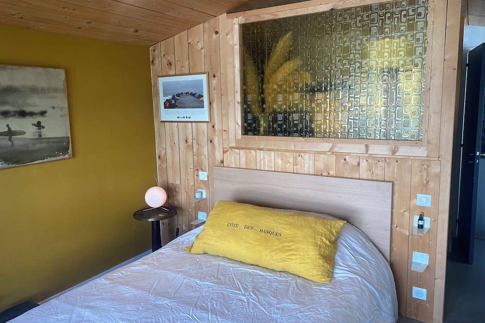 Maison d'architecte 4 chambres avec piscine au Golf de Biarritz le phare. in Anglet, Région de Bayonne