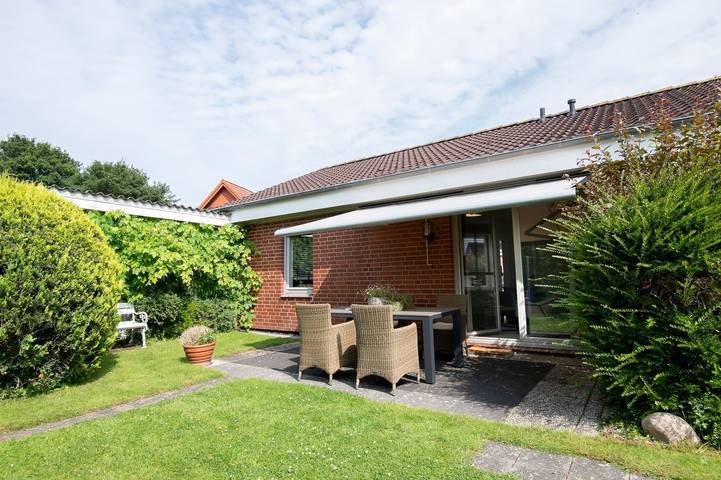 Bungalow für 4 Personen, mit Terrasse und Garten