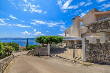 Ferienwohnung für 5 Personen, mit Terrasse in Novi Vinodolski