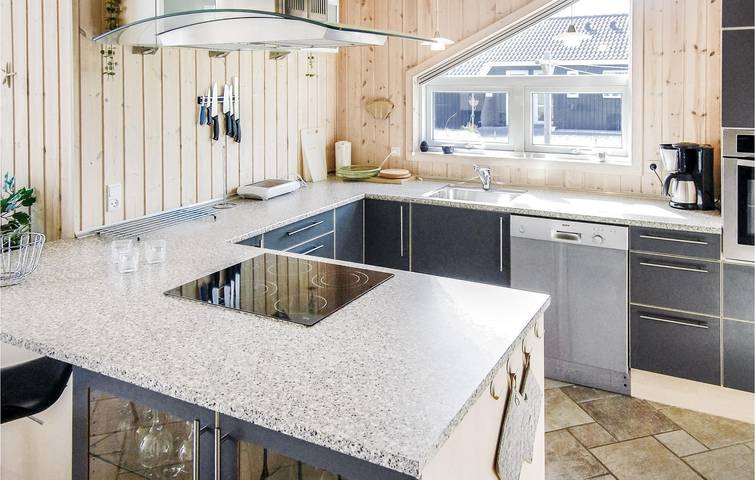 Ferienhaus für 8 Personen, mit Whirlpool und Terrasse sowie Sauna in Vorupør - 3