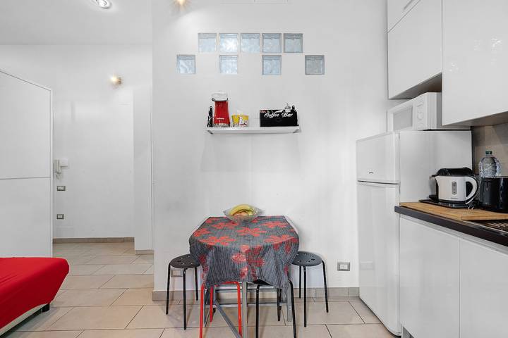Ganze Wohnung, Ferienwohnung 'La Perla Del Colosseo' mit WLAN und Klimaanlage in Rom Zentrum, Rom