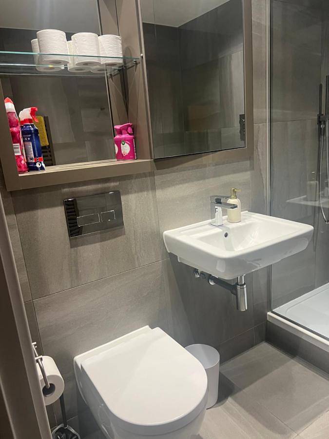 Ferienwohnung für 2 Personen, mit Seeblick in Liverpool