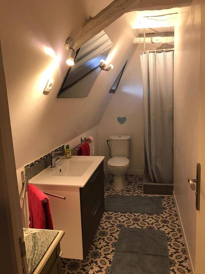 Location de vacances pour 2 personnes, avec vue et jardin à Saint-Chamassy - 4