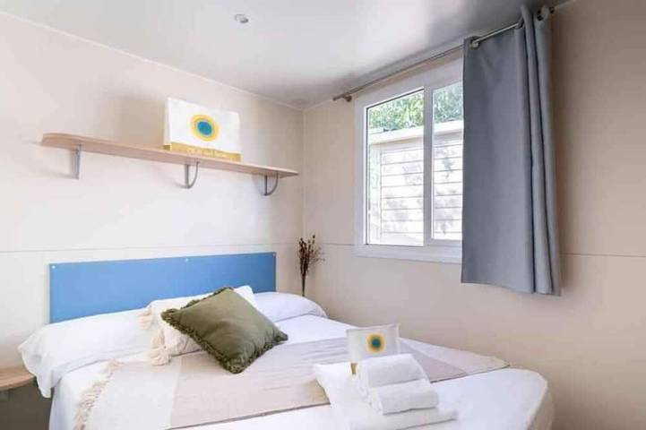 Ganze Wohnung, Ferienwohnung mit Holzveranda in Viserba, Rimini