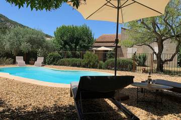Villa pour 6 personnes, avec jardin dans le Luberon