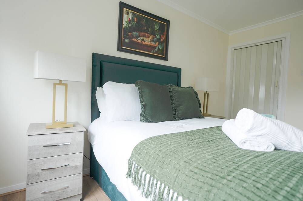 Ganze Wohnung, Apartment-Eigenes Badezimmer in Nord Lanarkshire
