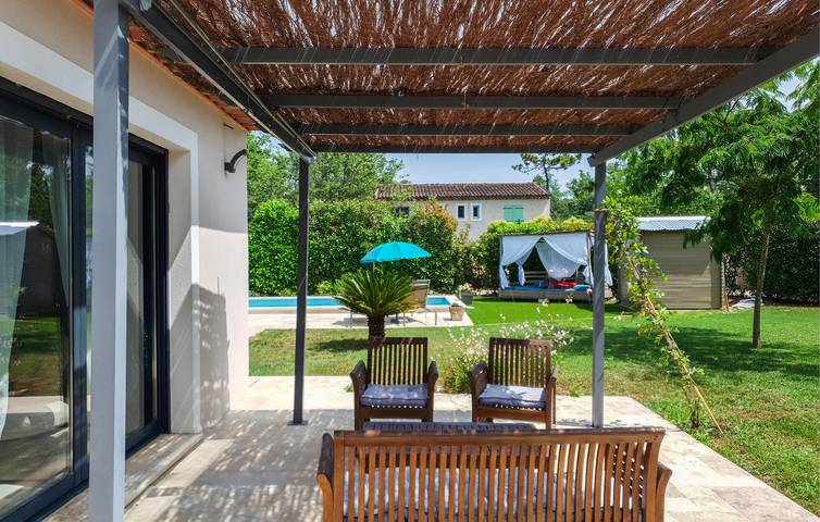 Location de vacances pour 7 personnes, avec terrasse ainsi que piscine et jardin, animaux acceptés à Callian - 4