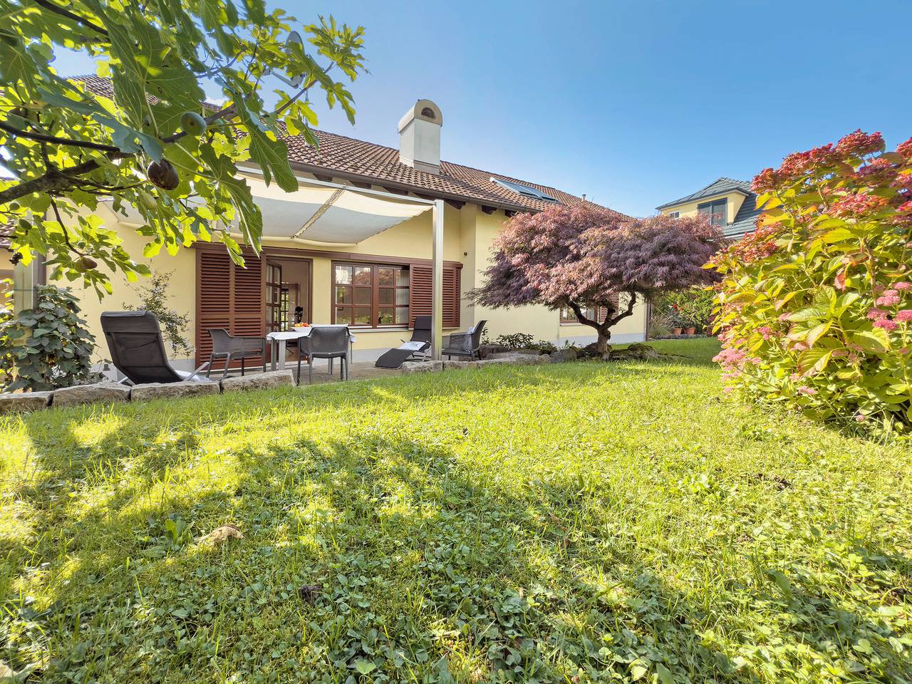 Ganze Wohnung, "Ferienwohnung 1" mit privater Terrasse, privatem Garten und Wlan in Kressbronn am Bodensee, Obersee (Bodensee)