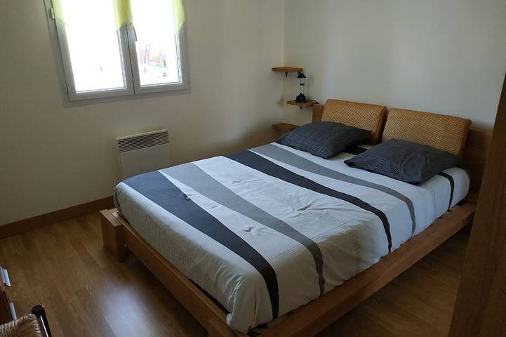 Location de vacances pour 6 personnes, avec jardin, animaux acceptés dans Champsevraine - 2