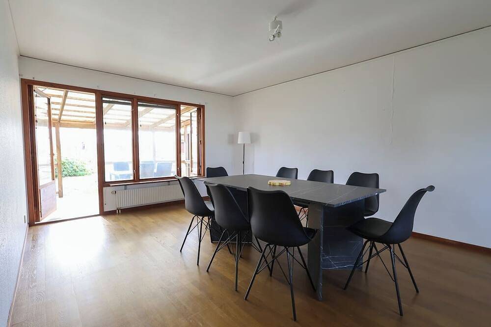 For Workers • 12 Beds - Volvo - Parking lot - All-inclusive in Göteborg, Västergötland
