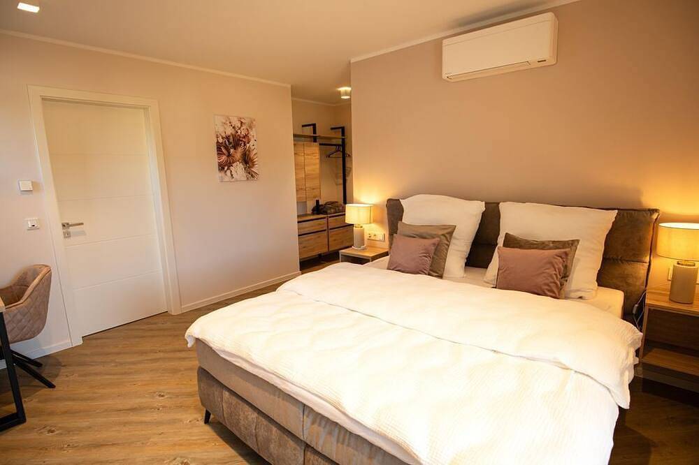 Villa Heimat am Nationalpark - Ferienhaus, Dusche, Wc, 3 Schlafräume in Allenbach, Hunsrück