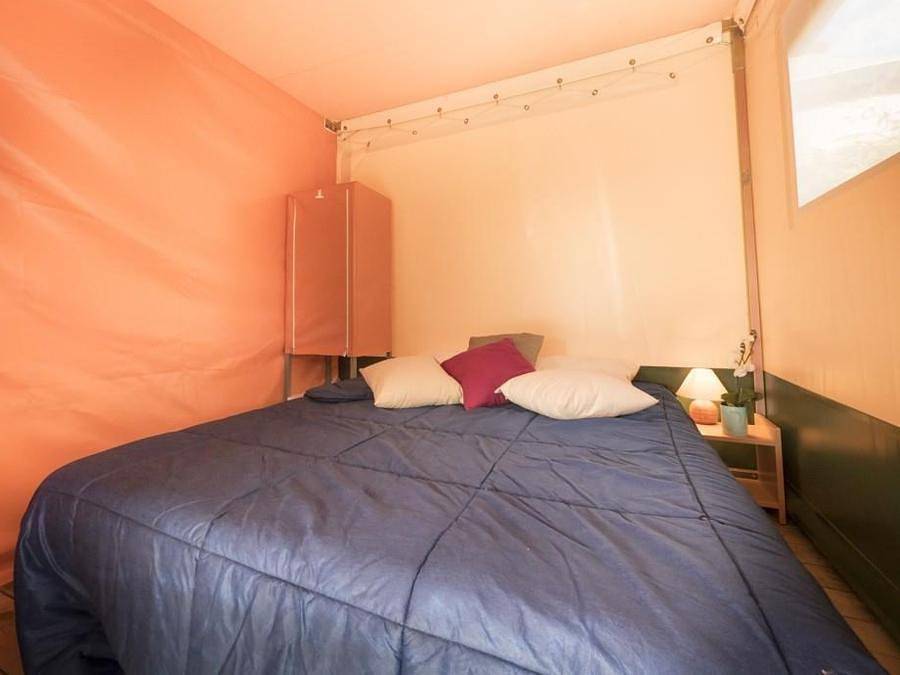 Camping La Bastide - Tente 4 personnes - Meublée Cyrus (Sans sanitaire) in Mazères, Ariège