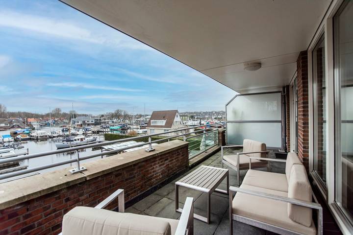 Vakantieappartement voor 4 personen, met balkon, kindvriendelijk in Warmond