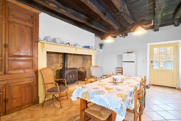 Location De Vacances pour 6 Personnes dans La Chapelle-Aubareil, Périgord Noir, Photo 4