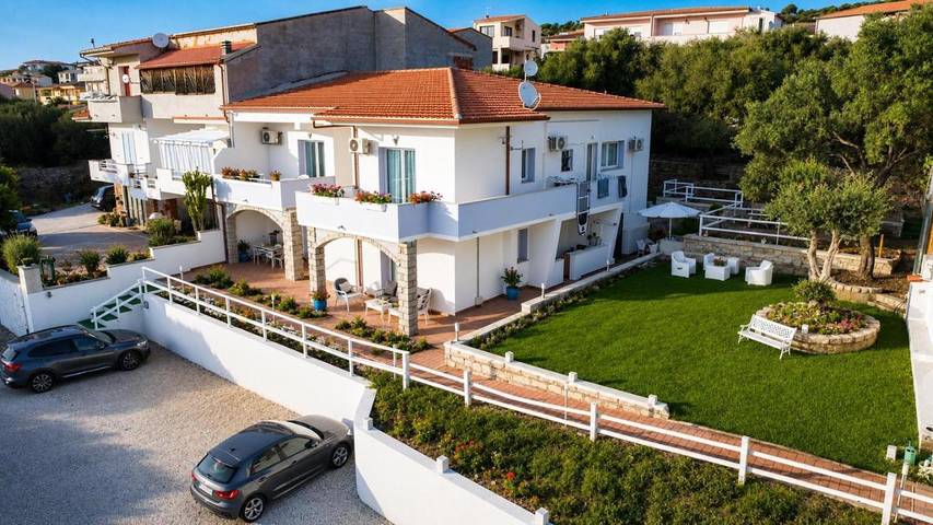 Maison d’hôte pour 2 personnes, avec vue ainsi que jardin et piscine, adapté aux familles