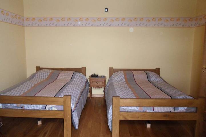 Location de vacances pour 26 personnes, avec terrasse et jardin, animaux acceptés à Couvin - 2