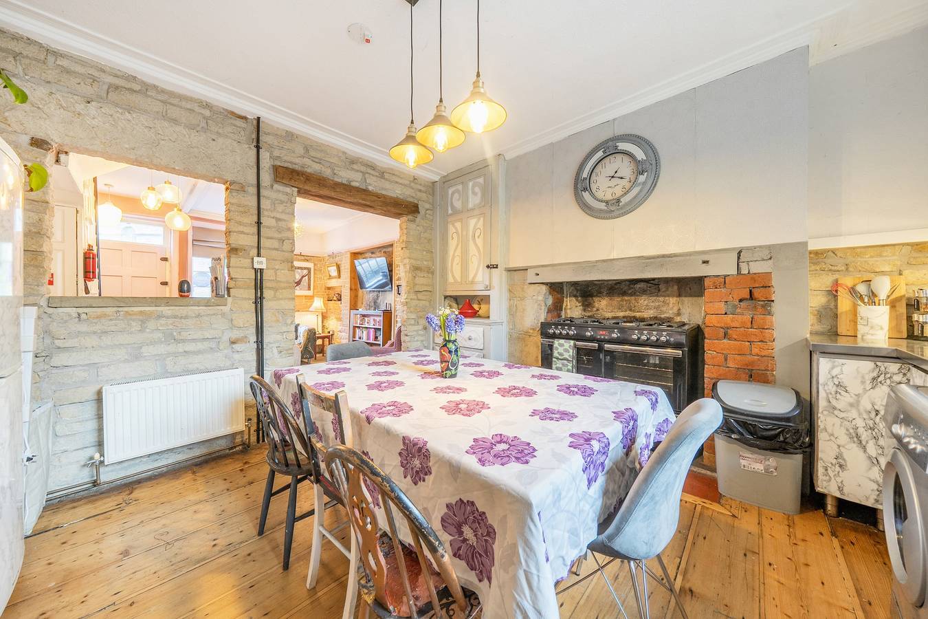 Hebden Bridge - House - Sleeps 8 - Pet Friendly in Hebden Bridge, West Yorkshire