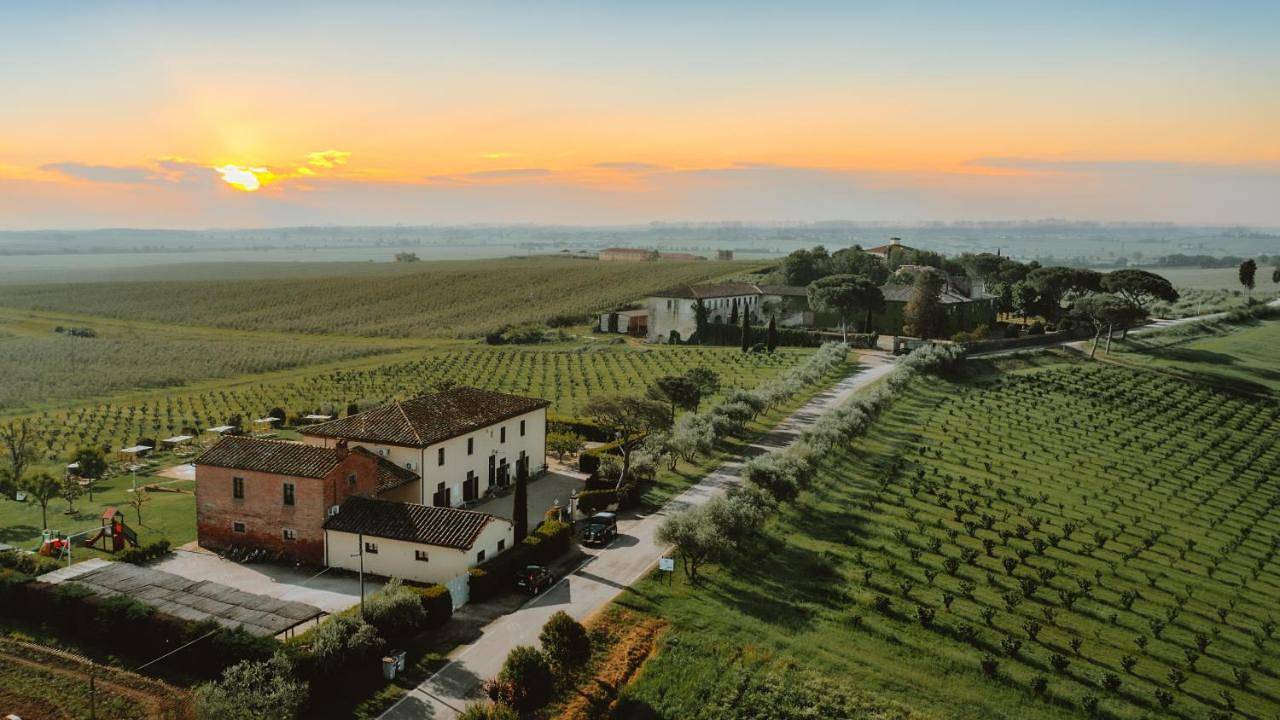 Apartment with Garden View in Fattoria, Castiglion Fiorentino