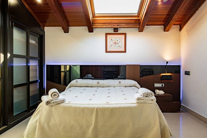 Casa rural para 12 personas, con Balcón además de Jacuzzi y Sauna en Provincia de Palencia - 4