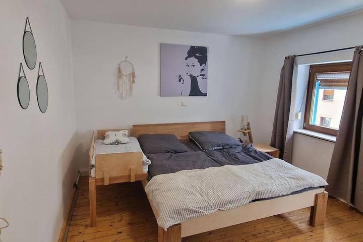 Ferienhaus für 6 Personen, mit Balkon und Terrasse sowie Garten und Ausblick in Oberbillig