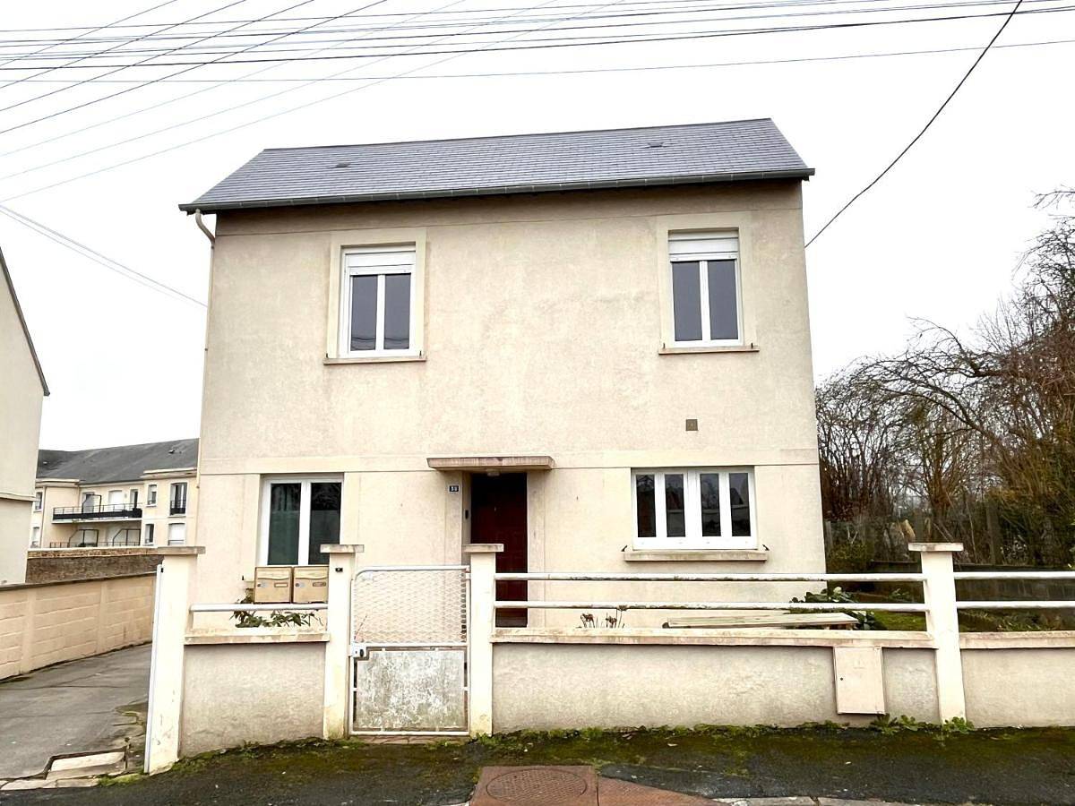 Studio with Terrace in Mondeville, Région de Caen