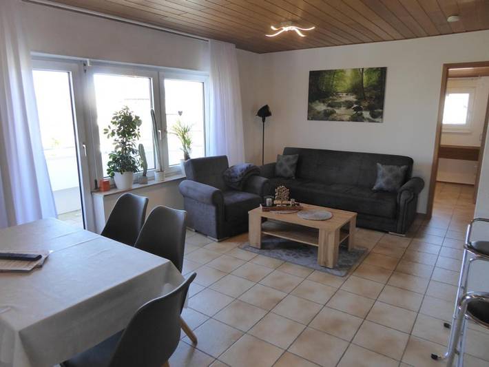 Ferienwohnung für 4 Personen, mit Balkon in Rheinstetten