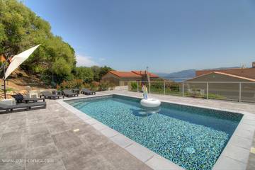 Gîte für 6 Personen, mit Terrasse und Pool auf Korsika