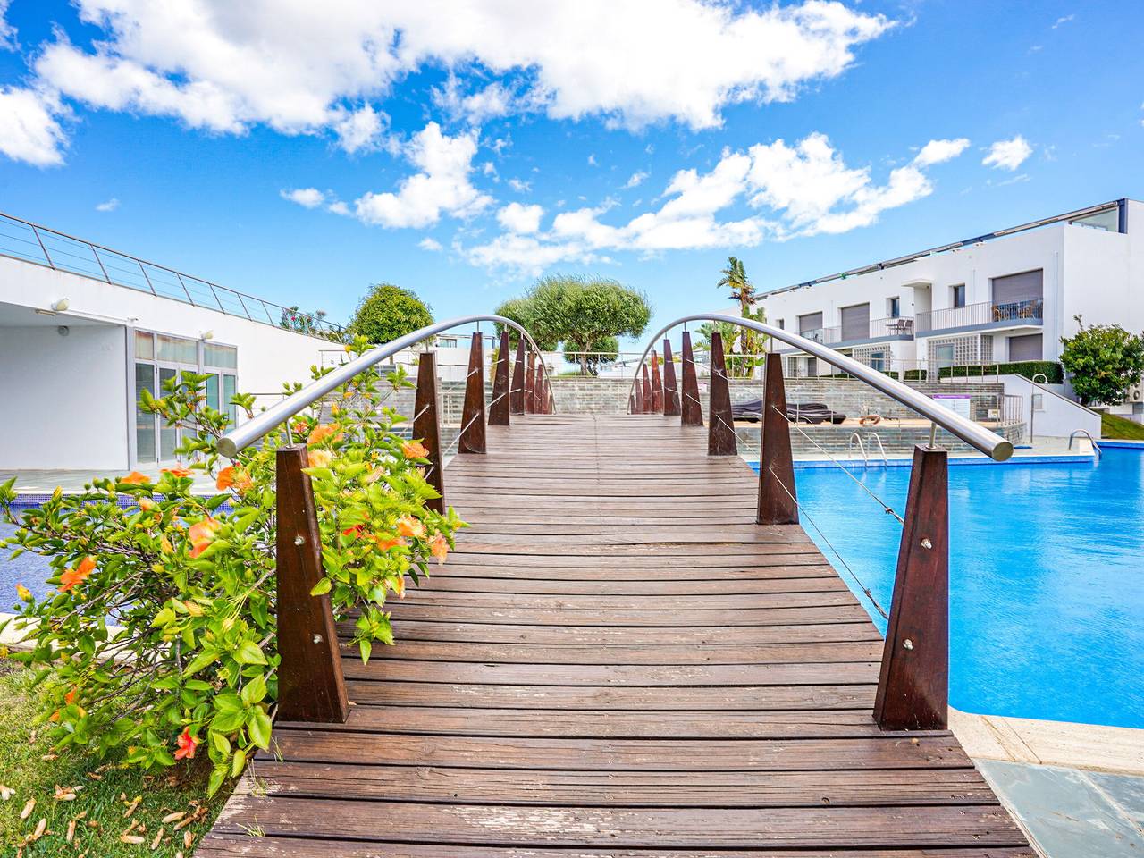 Apartamento entero, Cómodo apartamento con patio cerca de Tavira in Tavira, Tavira (Santiago)