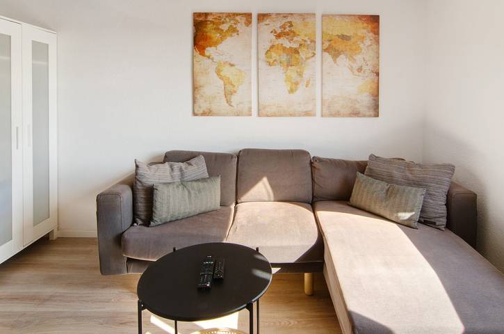 Entire apartment, Apartment "Mansarde" close to the Sea with Wi-Fi in Wilhelmshaven, Southern North Sea Coast