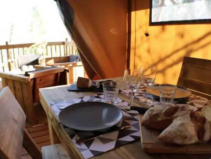Location de vacances pour 6 personnes, avec piscine et terrasse à Saint-Constant (homonymie) - 3