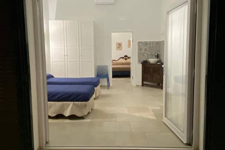 Location de vacances pour 6 personnes, avec jardin ainsi que jacuzzi et terrasse, animaux acceptés à Corato - 3